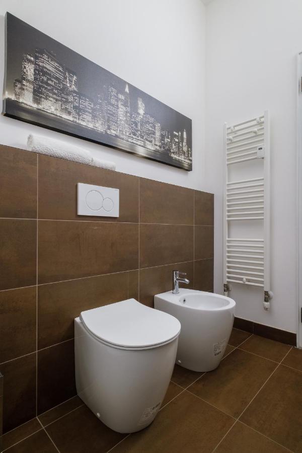 Fabula Rooms 3 Suites With Private Bathroom Болонья Екстер'єр фото